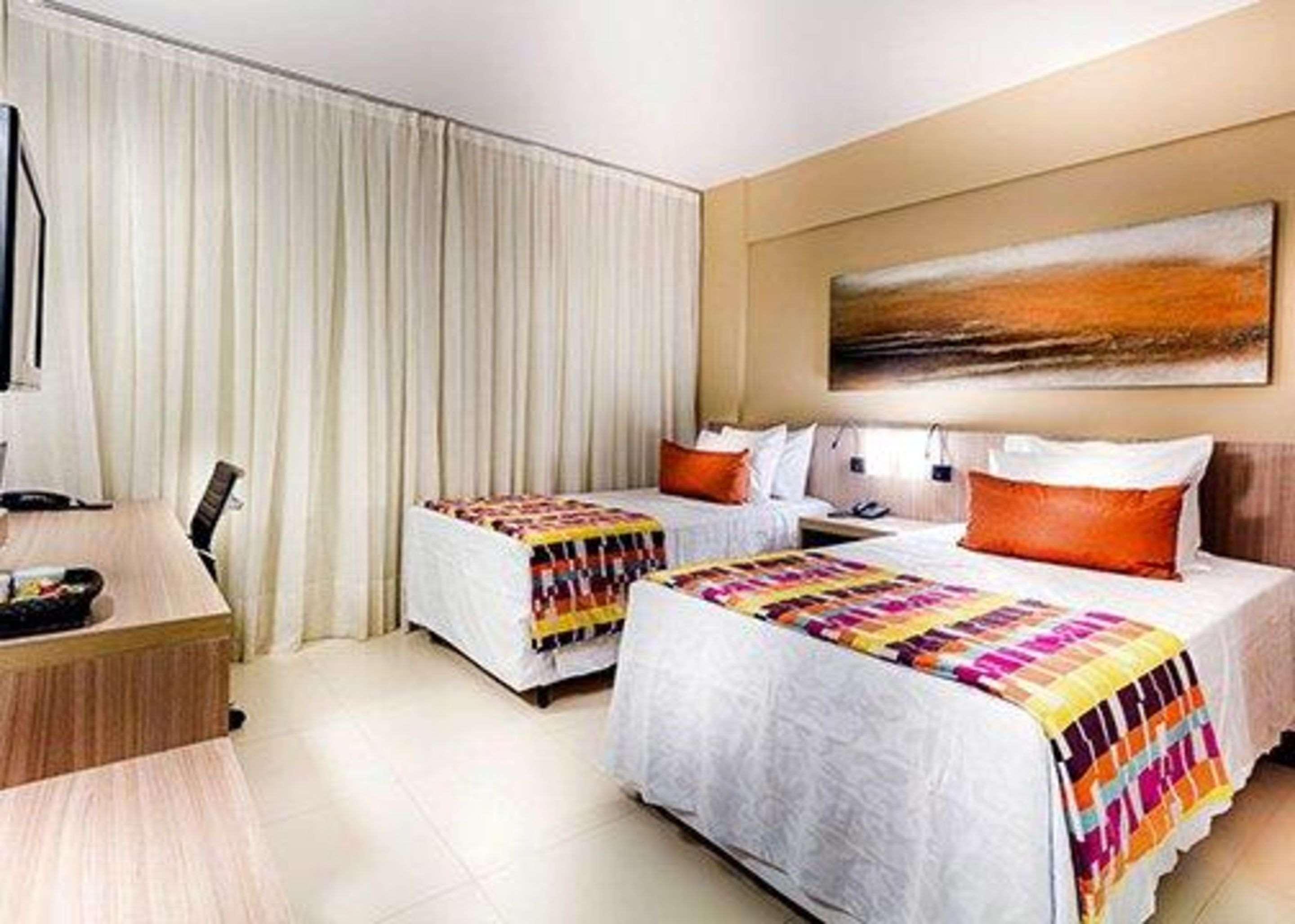 Quality Hotel Pampulha & Convention Center Белу-Оризонті Екстер'єр фото